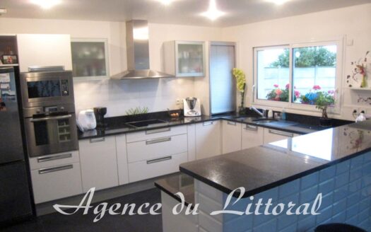 Maison d’architecte de 222 m² à vendre à Hautvillers-Ouville